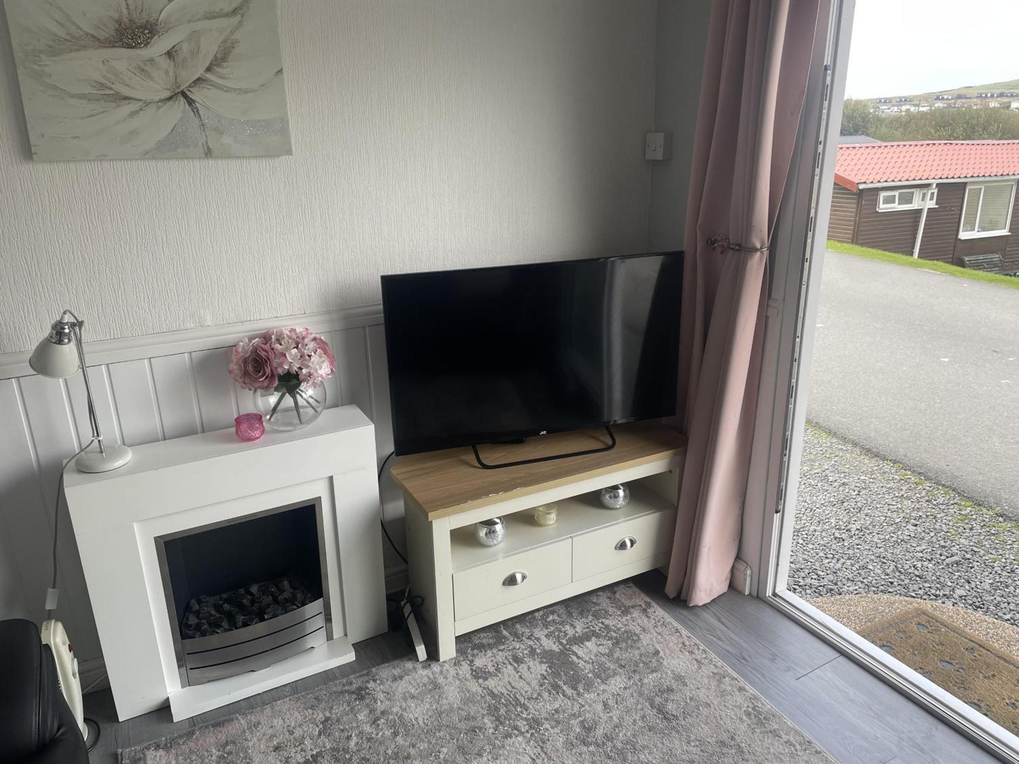 Charming Chalet Nestled In Heart Of Clarach Bay Aberystwyth Luaran gambar