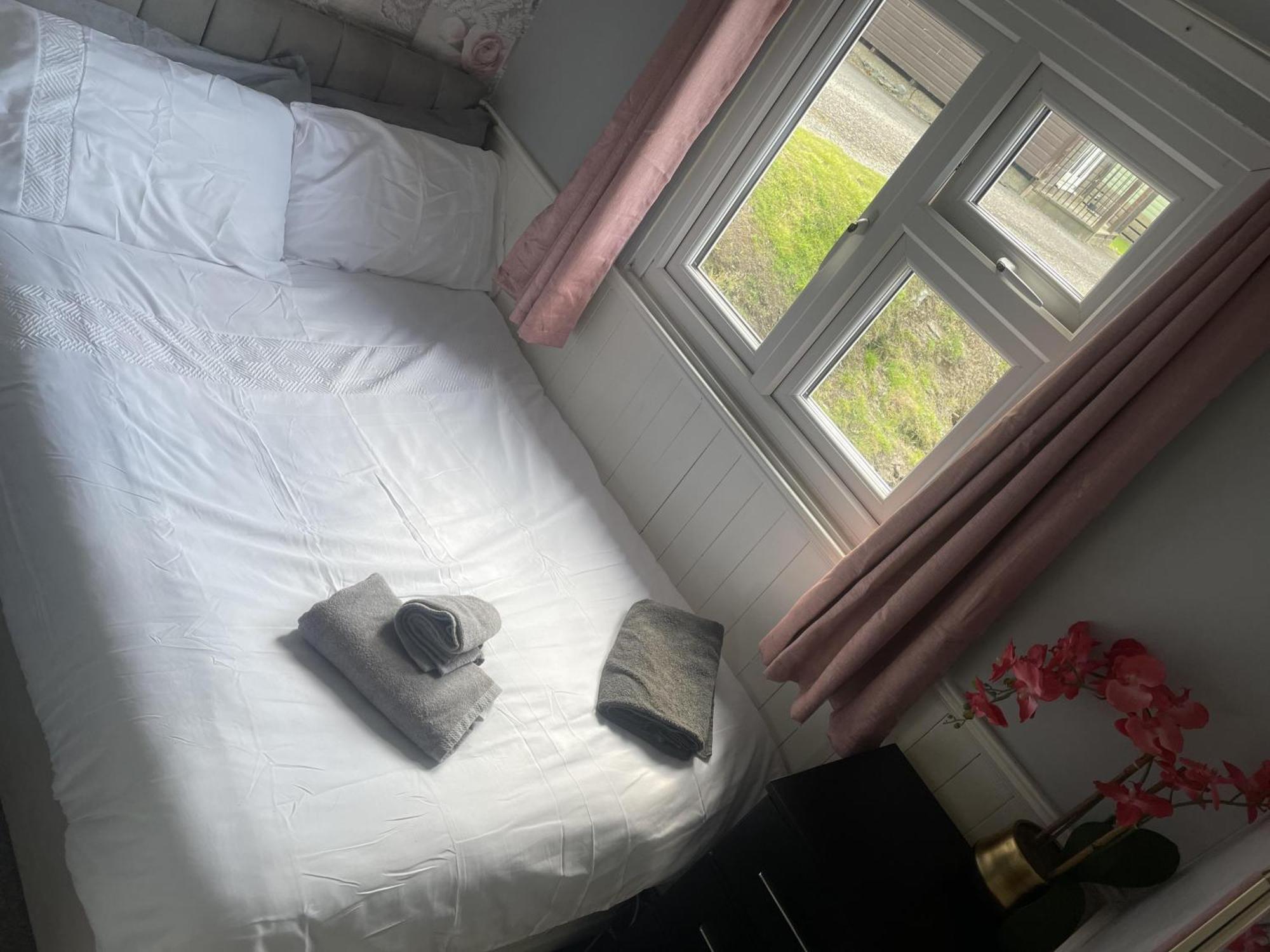 Charming Chalet Nestled In Heart Of Clarach Bay Aberystwyth Luaran gambar